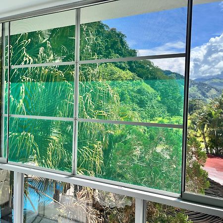 Albergue Turistico Gstir Pozuzo Kültér fotó